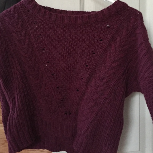 Maroon sweater