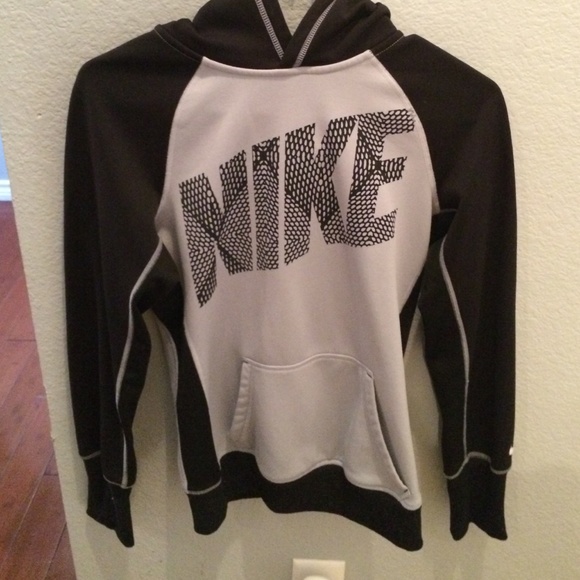 Black & grey pull over Nike hoodie!