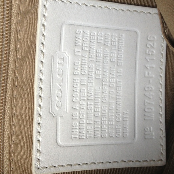 Coach purse - Picture 4 of 4