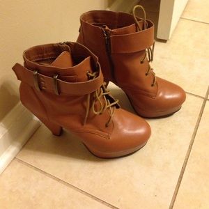 Deena & Ozzy Heeled Boots! Great Condition!