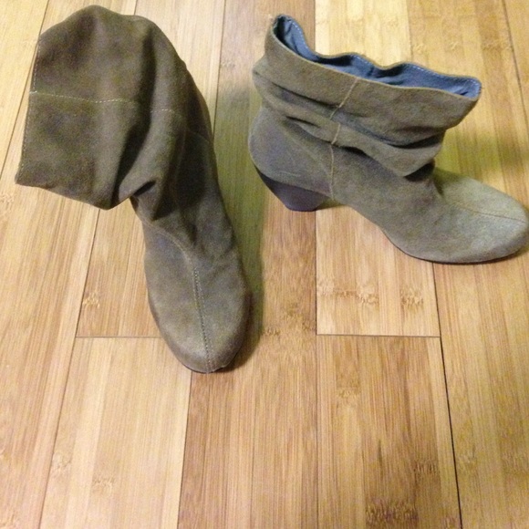 Suede  boots - Picture 2 of 3