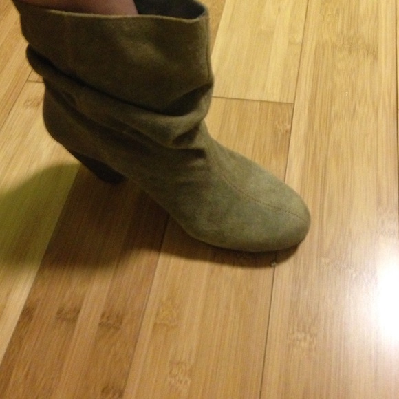 Suede  boots - Picture 3 of 3
