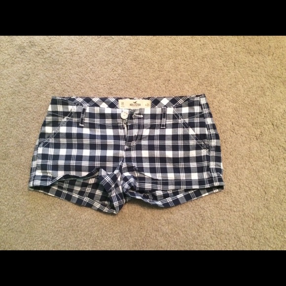 plaid hollister shorts