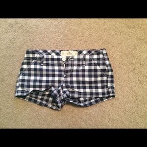 plaid hollister shorts