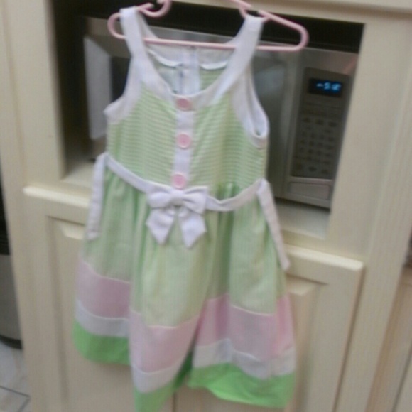 Girls dress