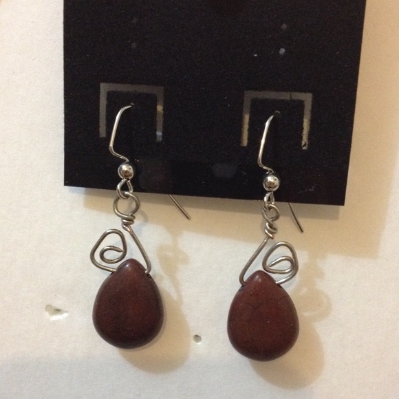 Dangle earrings - Picture 1 of 2