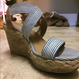 Blue strip wedge