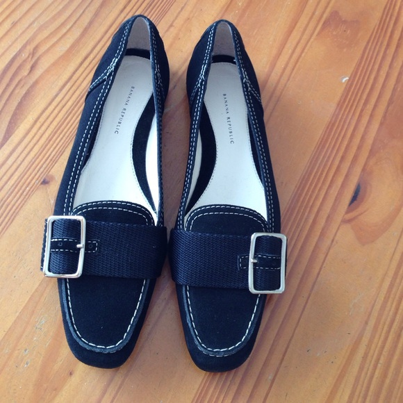New Banana Republic Black Suede Flat Shoes Size 6