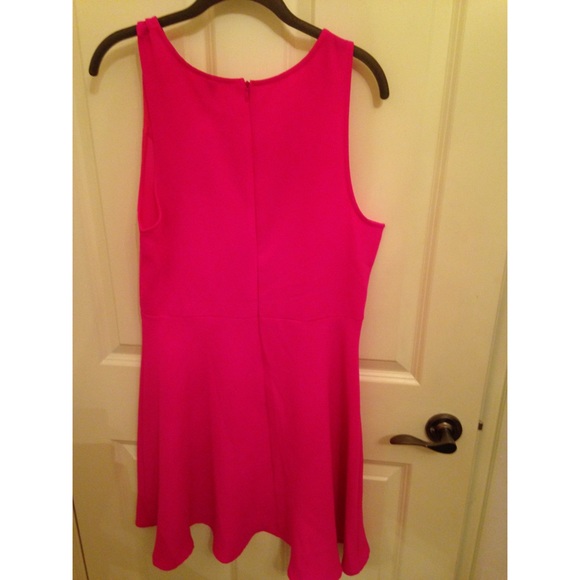 Pink dress from Francesca's - Picture 3 of 4