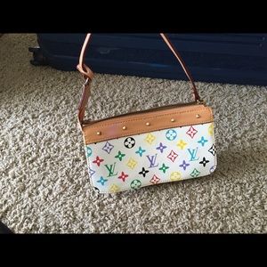LOUIS VUITTON BAG