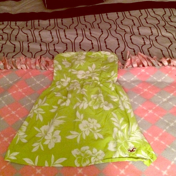 Hollister, green and white dress!