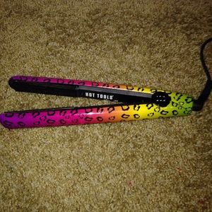 Hot Tools Straightener