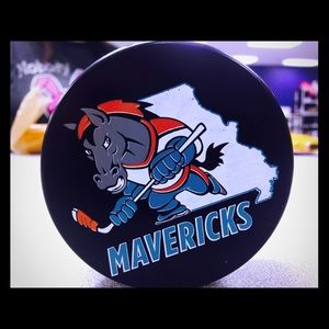 Mavericks puck!