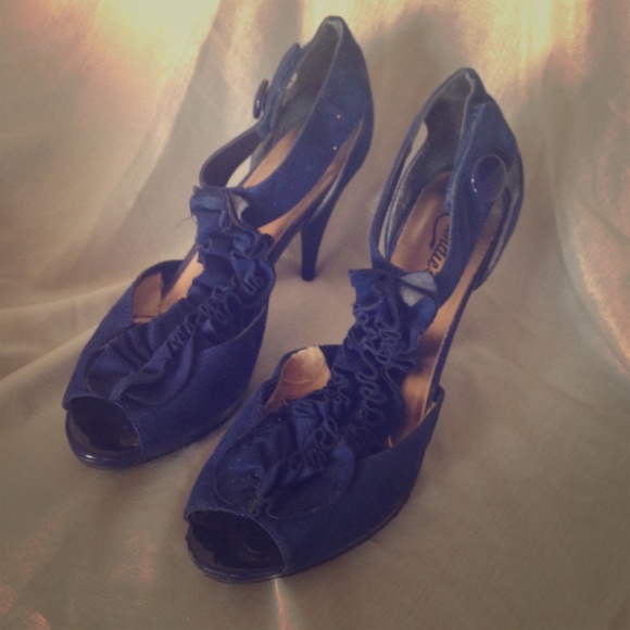Blue candies pumps