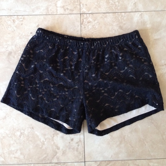 Lace shorts