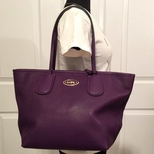 Coach zip top taxi leather tote VIOLET