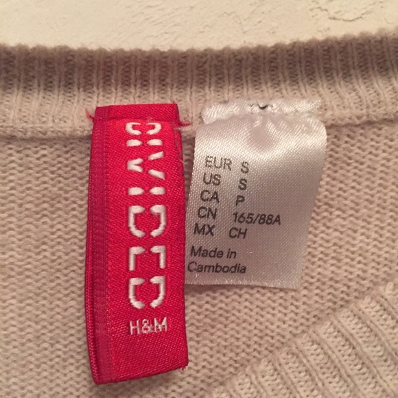 Oversized cream sweater - Picture 2 of 2