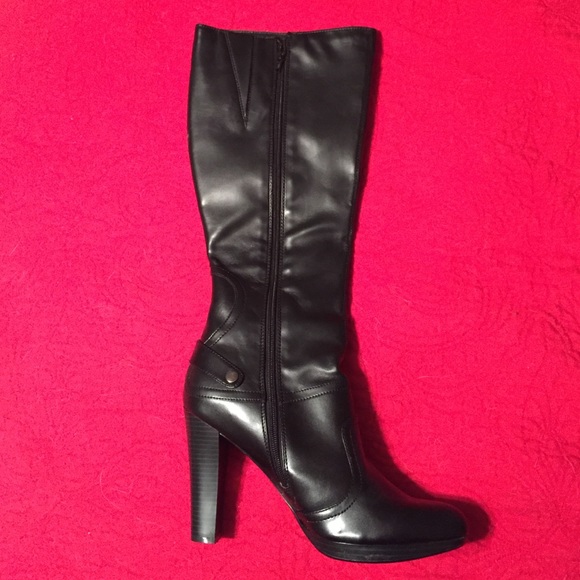 Jessica Simpson black boots - Picture 2 of 4