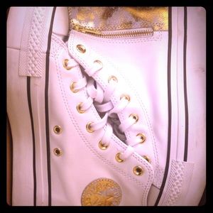 Chuck Taylor Converse Platform Zip Sneaker