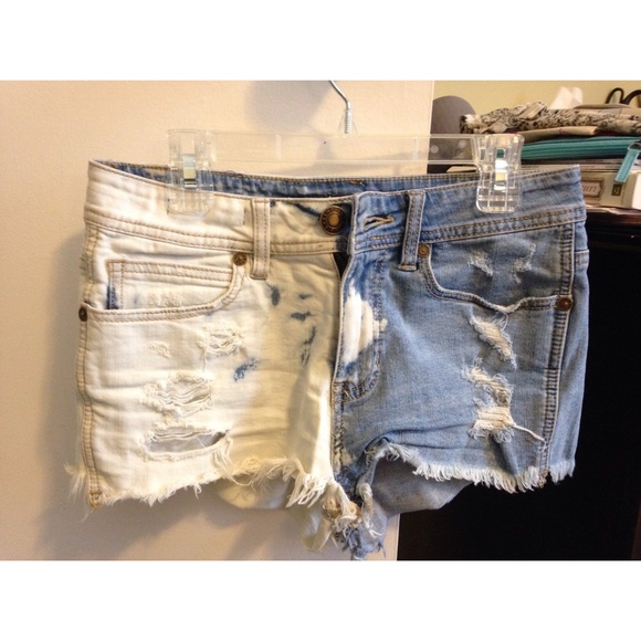 Kendall & Kylie Colorblocked Shorts