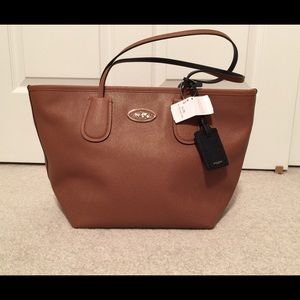 ENDING COACH Leather TAXI TOTE in CAMEL