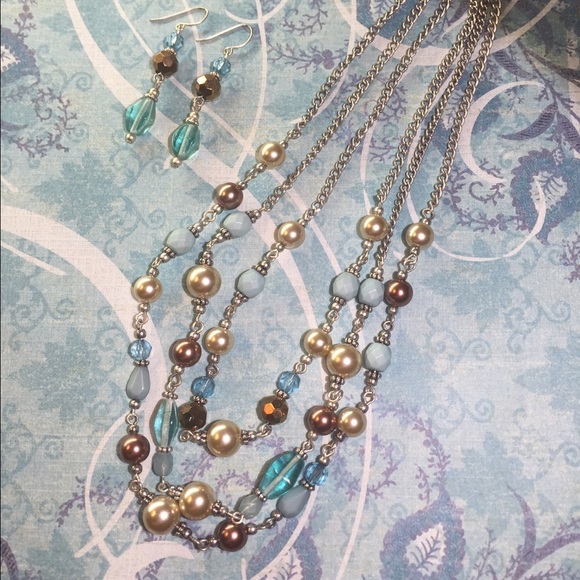 🎉HP🎉 Pearl & Glass Bead Necklace & Earrings