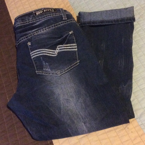Red Rivet cropped jeans - Picture 3 of 4