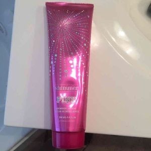 Vs pink shimmer lotion