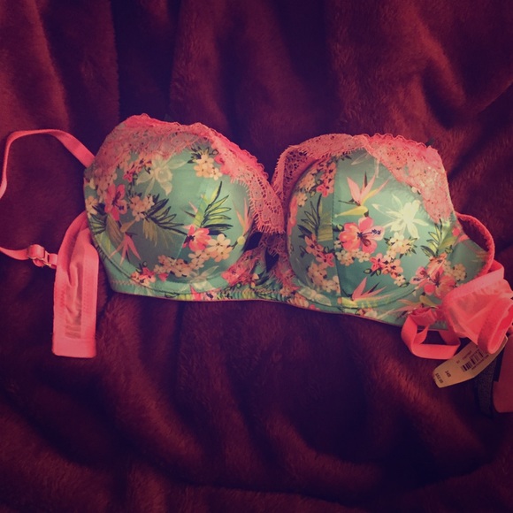 Brand new Victoria's Secret bra