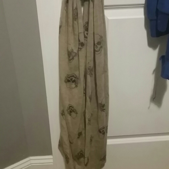 Scarf bundle! Light scarves perfect for spring!