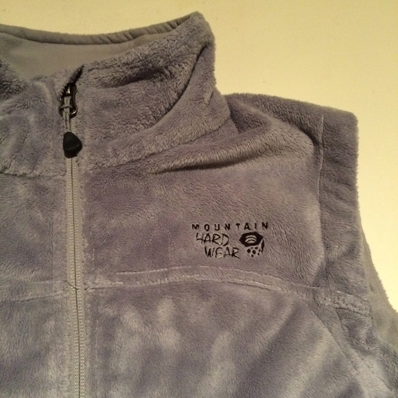 Mountain Hardwear Outerwear - ⚡️PRICE DROP ⚡️ Mountain Hard Wear Vest