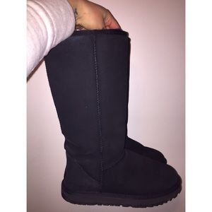 Tall Classic BLACK Uggs