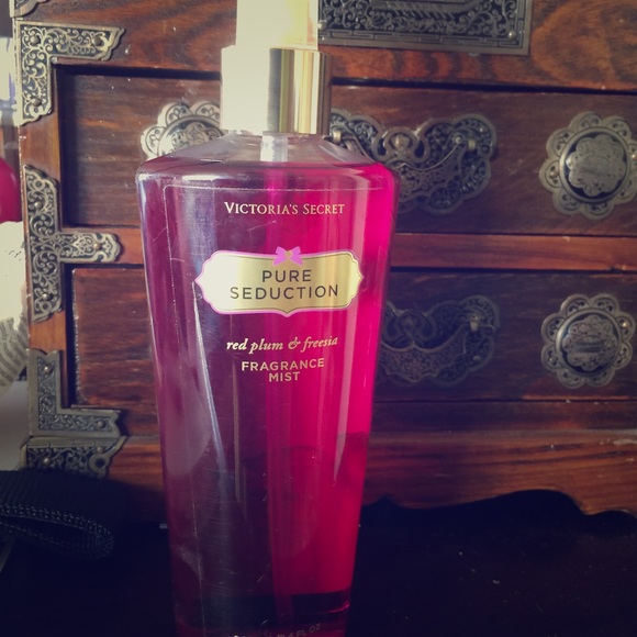 "Pure Seduction" Body Spray