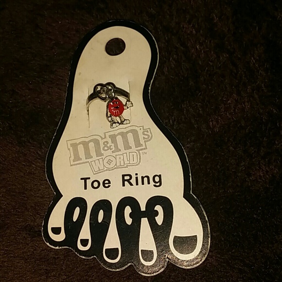 Rare  m&m toe ring red - Picture 1 of 3