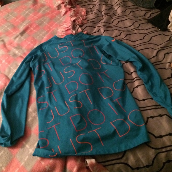 Nike Just Do It warm up shirt