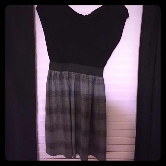 Casual black/grey dress.