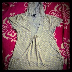 Short sleeve hooded sweater