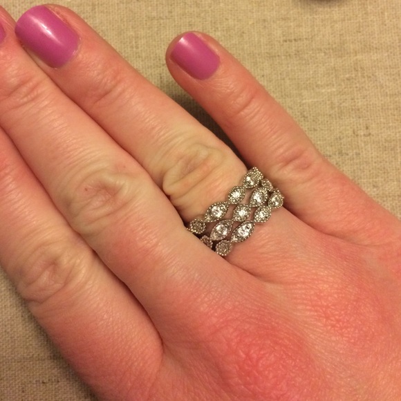 Stella and dot rings