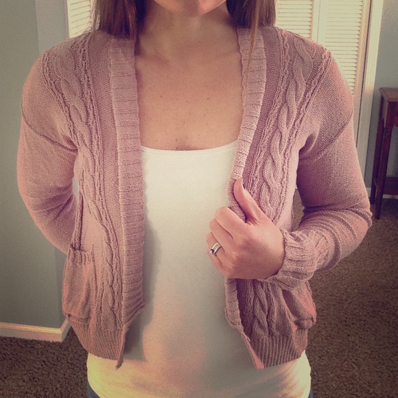 Anthropologie Guinevere Sweater. Size Small