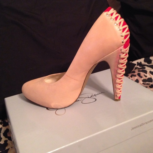 Jessica Simpson-JS Nellia