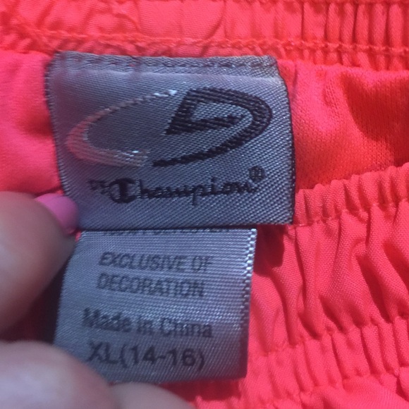 Running shorts - Picture 2 of 4