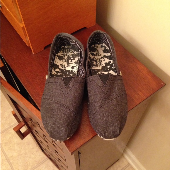 TOMS black denim classic slip-ons