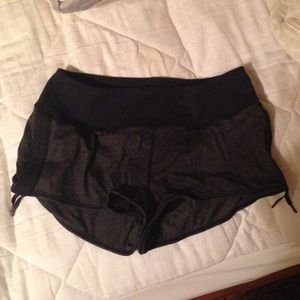 Lululemon gray and black shorts