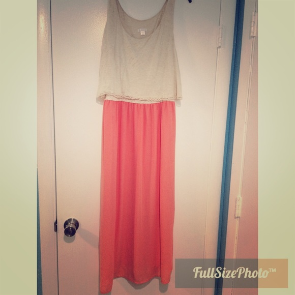 ⚡️flash sale⚡️Tan and Coral Dress