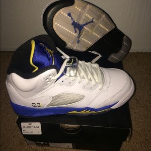 Air Jordan Retro 5 Laney's Size 4 Grade School