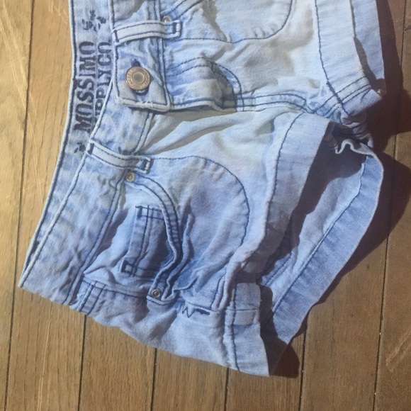 Mossimo supply co. Shorts - Picture 2 of 4