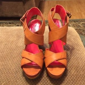Funky Heel Unlisted colorful wedges