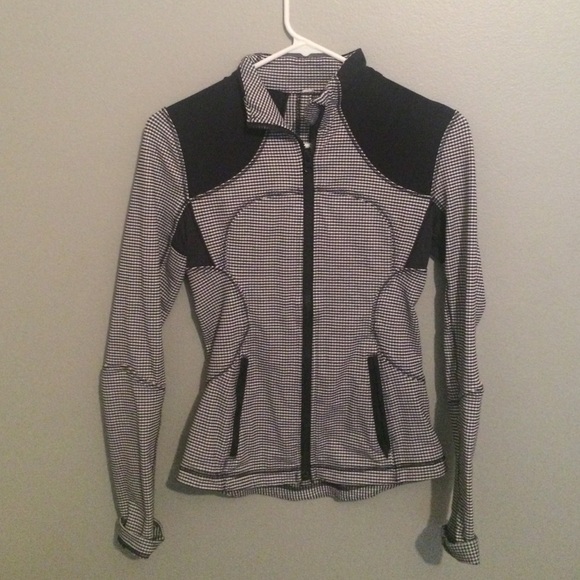 Lululemon forme jacket 2