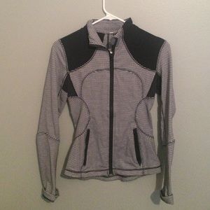 Lululemon forme jacket 2