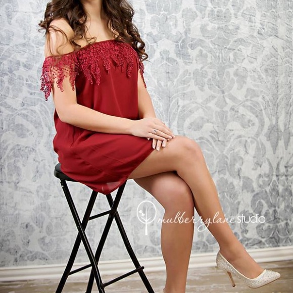 Maroon shoulder dress